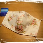 真夏のマスク⭐クリームドット⭐薔薇のブーケ⭐アイスコットン⭐スポエリー⭐接触冷感⭐大人用手作り立体マスク⭐3層構造✨   