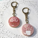 再販✖︎2☆名前入り！マーブル桜ブーケケーキのキーホルダー