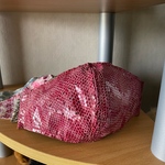 夏用　薄い豚革のマスクカバー　ボルドー色のパイソン柄