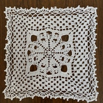 レース編みドイリー(20.5cm)