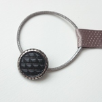 vintage CHANEL ガラスボタンのヘアゴム キルティング