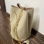 巾着バッグ　レザー