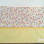 《koharumarun様オーダー品》＊受注製作＊　花柄×パウダーイエロー♡リボン ランチマット【入園・入学】
