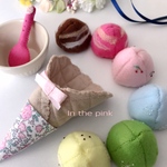 子供に大人気！刺繍が可愛いアイス屋さん(フェルトままごと、オーダー制作)