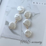 コインパール✩.*˚3連ピアス