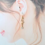 イスラエルのアネッタ～フラワーＢと白い小花（勿忘草）♡ピアス・イヤリング♪【K18・K14GF/14kgf対応♪】
