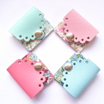 革とお花のコードホルダー・パステルカラー
