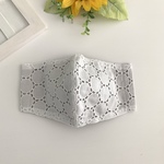 大人サイズ　立体マスク　グレー　サークルレース　ガーゼ　上品