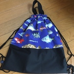 大きめ　リアルお魚柄　手持ち巾着　ナップサック　体操着袋　お着替え袋　入学 