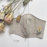 ミモザのワンポイント刺繍マスク