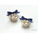 「pearl ribbon イヤリング 」ベージュ、ネイビー、カーキ (ピアス) 