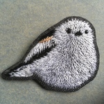 シマエナガさんの刺繍ブローチ