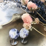 リネン花柄×クリアパーツの涼しげピアス