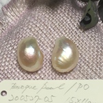大粒バロックパールピアス/アプリコット