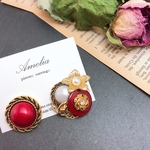 B0060 アシメボタンピアス・イヤリング　red antique gold