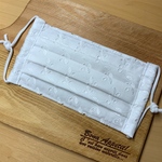 ＊再販＊♫送料無料♫夏用マスク　大人用シンプルマスク　コットン刺繍生地①  プリーツマスク【ノーズワイヤー入り】