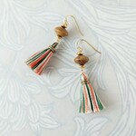 ウッドビーズ タッセル フリンジ ピアス イヤリング