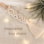 マクラメ  キーホルダー　チャーム　❹