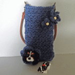 【hhriさまオーダー作品】トライキャバちゃんのスマホポーチ（ブルー）★犬★毛糸
