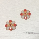 レジンピアス