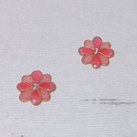 レジンピアス