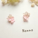 紫陽花とかすみ草のブーケピアス/イヤリング 