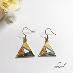シンプル　トライアングルピアス