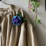ちりめんつまみ細工コサージュ(紫陽花)