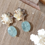 サプライズ！！海辺の花の耳飾り（14kgf）−美しいブラックシェルフラワー&大粒アクアマリン　大人可愛いボリュームピアス-
