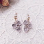 くすみパープルの小さなお花小枝ピアス　イヤリング
