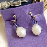 艶あるホワイトイヤリング☆