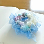 water blue : airily シュシュ