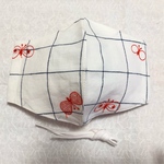 ミナペルホネン《立体 布マスク》赤choucho ハンドメイドマスク⑯