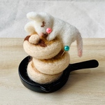 ネズミさんとパンケーキのピンクッション