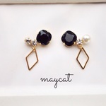 asymmetry…Black bijou