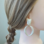 アクリル大振りピアス