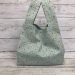 エコバック　コンビニ弁当用レジ袋タイプＬサイズ　水色小花