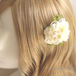 白い野薔薇とモチーフレースのヘアクリップ