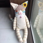 ソックモンキー　☆ ソックキャット  ☆ レースの首輪の茶白ちゃん
