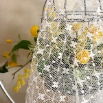 透け感のある小花とサークル柄の洗えるレース【白】