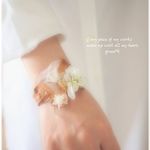 ＊蝶とお花のブレス黄茶（シルクフラワー）