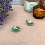 ビーズ刺繍＊ピスタチオなおうぎピアス