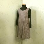 綿麻ダンガリー　薄茶×白ドット　横ボタンのふんわりすっきり・フレアーエプロンドレス　93
