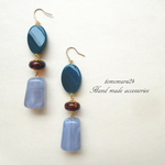 ブルーグリーンとグレーのイヤリング