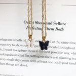 𝑏𝑢𝑡𝑡𝑒𝑓𝑙𝑦 𝑛𝑒𝑐𝑘𝑙𝑎𝑐𝑒