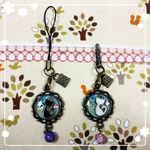 恋するにゃんこのストラップ（イヤホンジャック）