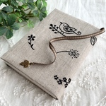 刺繍ブックカバー文庫本　ベージュ鳥