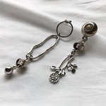 silver-asymmetry 大ぶりピアス・イヤリング