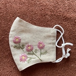 立体マスク　接触冷感　手刺繍B