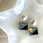 【sale】¥1100→¥650!!本革スクエアタッセルピアス（イヤリング）【ブルーオーロラ系】